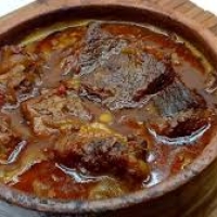 طاجن لحمة ضاني بالبصل