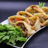 ساندوتش سجق عيش بلدي